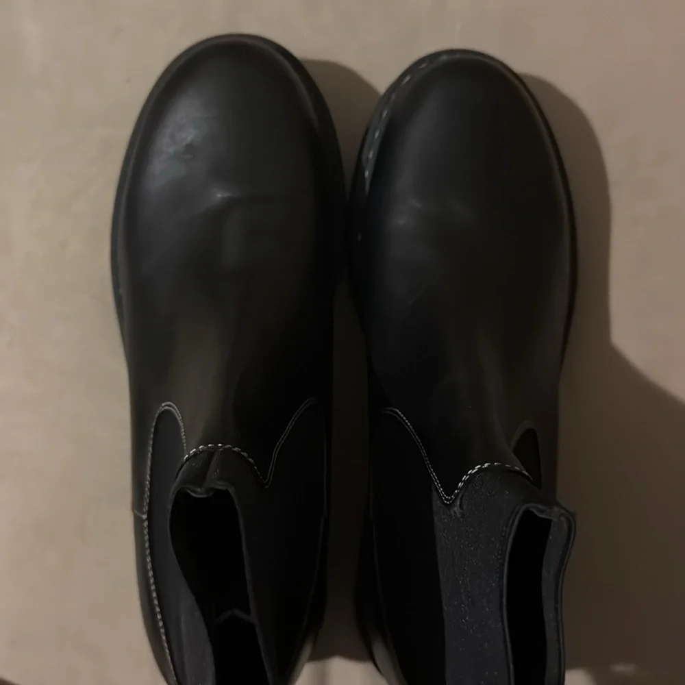 Marc Fisher Women's Patrick Chelsea Boot - Black Lug Sole Booties size 9.5 NWOT - Picture 8 of 10